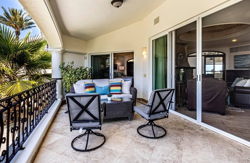 Santa Rosa House | Beach of San Jose del Cabo view of Hotel Solaz