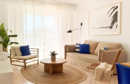 Denia Apartment | Beach Paradise Flat in Denia Centre w/Large Pool