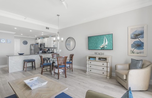 Miramar Beach Condo | BEACH RETREAT 208 - Ocean Front, Pet Friendly, 5 Star Ratings!