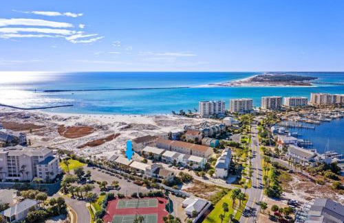 Holiday Isle House | Beach Side Destin Retreat