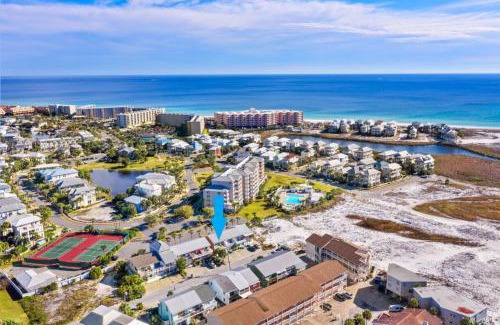 Holiday Isle House | Beach Side Destin Retreat