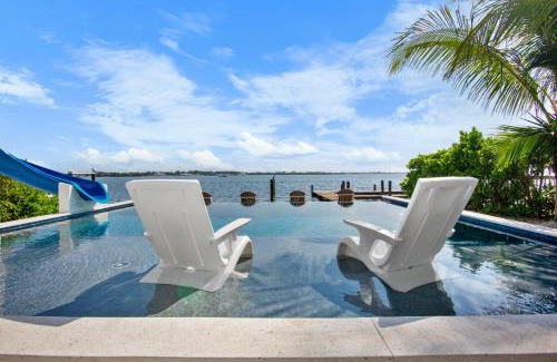 Bradenton Beach House | Beach to Bay