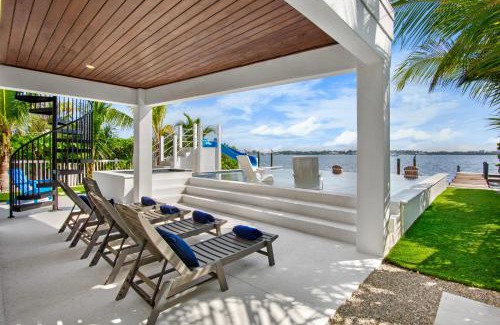 Bradenton Beach House | Beach to Bay