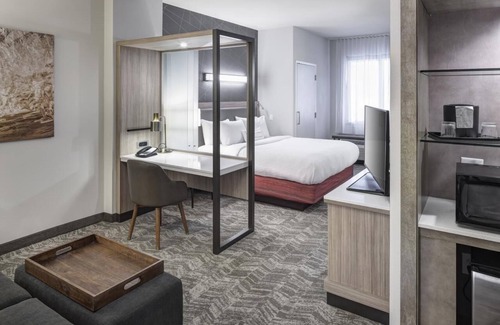 Clearwater Beach Hotel | Beach Vacation! Near Clearwater Beach, Pool, Bar, Free Buffet Breakfast