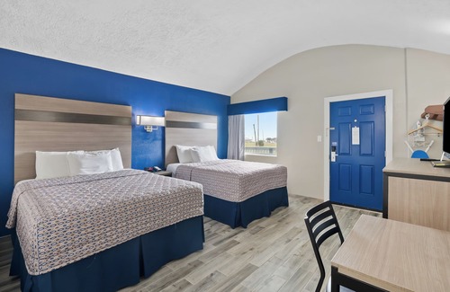 Rockport Hotel | Beach View Steps from Marina, festival & Beach