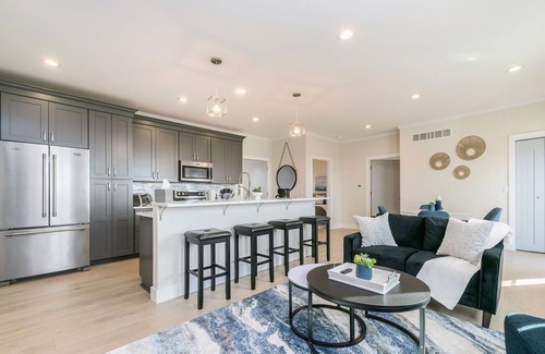 Stevensville Condo | Beach & Wine Retreat: Close to Lake Michigan Dunes