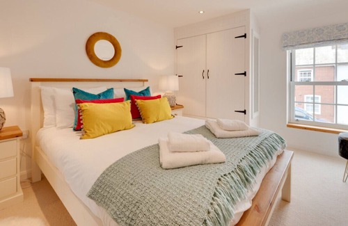 Aldeburgh House | Beachcomber - Two Bedroom House, Sleeps 4