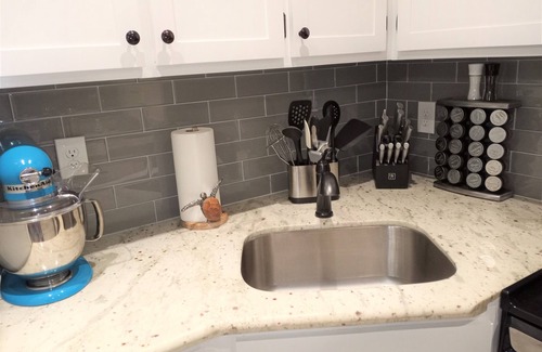 Galveston Condo | Beachfront 1-bedroom condo Sleeps 6 on Galveston Seawall