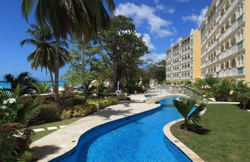 St. Lawrence Gap Apartment | Beachfront 2-bed Apt with two pools - Sapphire 401