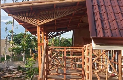 Pinamungajan Cottage | Beachfront and a stunning view of an island