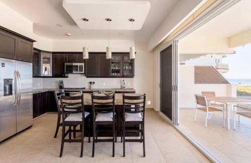 San Pedro Mixtepec Apartment | Beachfront Apartment in Puerto Escondido at Vivo Resort