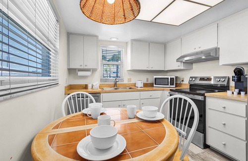 Aloha Kai House | Beachfront - Beachside Escape with Grill, Dining & Views – Perfect for Two! – Aloha Kai #24N