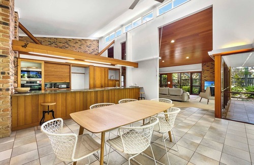 Bokarina House | Beachfront Bliss in Bokarina