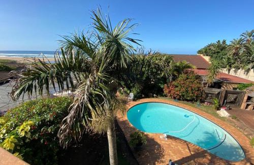 Kingsburgh Apartment | Beachfront Cabanas