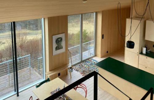 Stokkoya House | Beachfront Cabin Overlooking The Coast