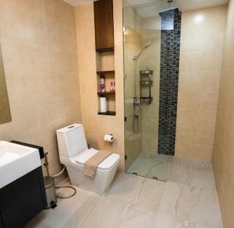 Mae Pim Apartment | Beachfront Condo Escape 243