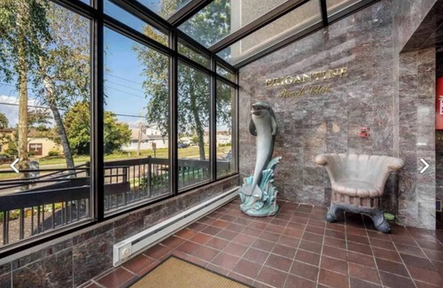 Southend Condo | Beachfront Condo! Pet friendly! 2 Bed, 2 Bath