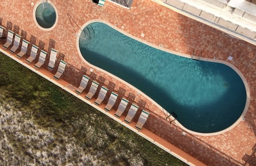 Gulf Shores Condo | Beachfront Condo W/Spectacular Views of Beach -Pool-HotTub-Free Wi-Fi