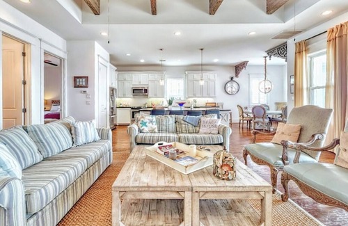 Bermuda Beach House | BEACHFRONT Dream House, Million Dollar Views, Fireplace, Gas Grill Sonos Sound