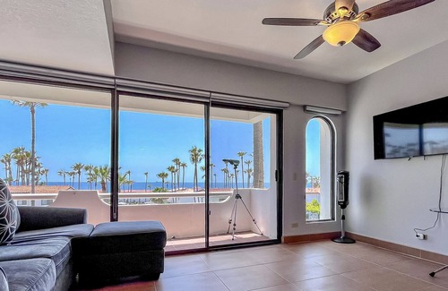 La Paloma Condo | Beachfront Escape/LaPaloma/Downtown Rosarito