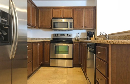 La Paz Condo | BeachFront, Golf, Heated pool, Tennis,Netflix, Gym, Pickleball