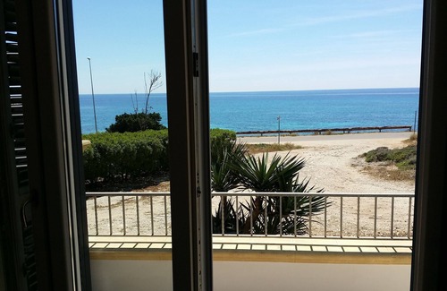 Torre San Giovanni House | Beachfront holiday home 30 meters from the water