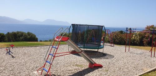 Pogonia House | Beachfront Houses