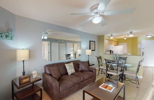 Treasure Island Condo | Beachfront Location. Close to Activities, Shops and Restaurants. Modern and Updated.