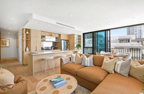 Palm Beach Apartment | Beachfront Luxury Palm Beach