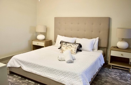 Los Santos Condo | BEACHFRONT OASIS - 2BR @VillaMarina