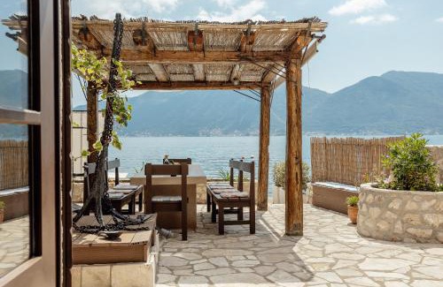 Orahovac Villa | Beachfront Orahovac