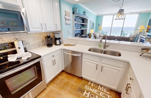 El Centro Beach Condo | Beachfront Palazzo Condo - 2BR + Bunks, Gulf View w/Free Beach Chairs!