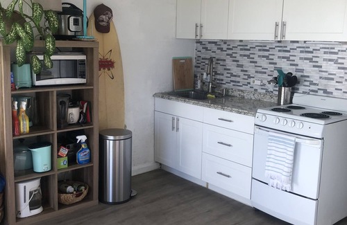 Makaha Condo | Beachfront simplicity away from touristy crowds