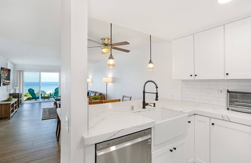 Imperial Beach Condo | Beachfront, Sunsets, Modern, Newly Renovated