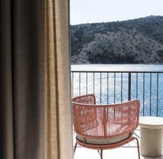 Vinisce Villa | Beachfront Villa Retreat