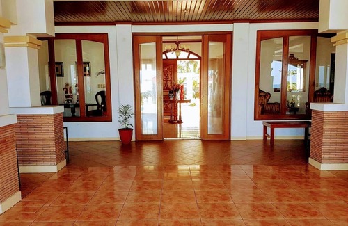San Juan Villa | Beachfront Villa Victoria Resort 5 bedrooms, 3.5 bath,15 PAX