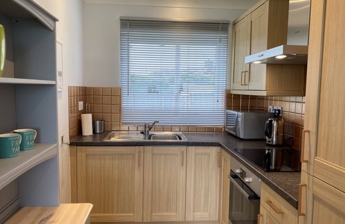 Bacton Ski Chalet | Beachscape, contemporary home, views across to the sea, dog friendly, free wifi