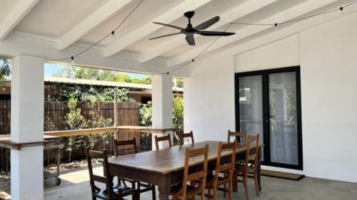 Currimundi House | Beachside Bliss In The Crown