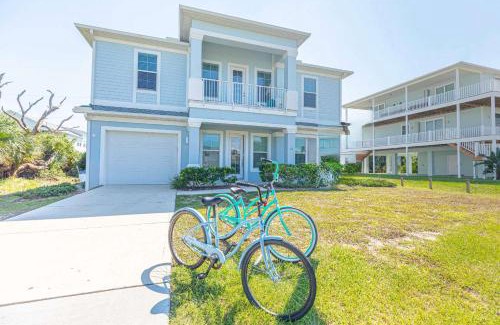 Marineland Acres House | Beachside Home Heated Swim Spa Fenced Yard