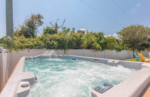 Marineland Acres House | Beachside Home Heated Swim Spa Fenced Yard