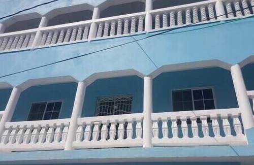 Bull Bay House | Beachside Jamaican Haven