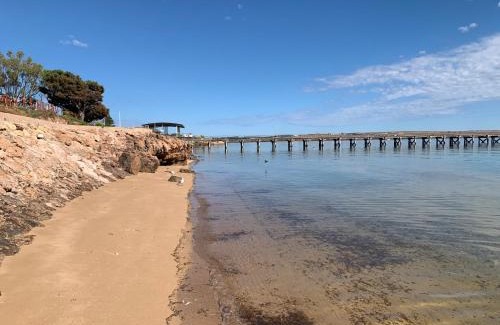 Ripon Apartment | Beachside & Jetty View Apartment 1 - Admirals Apartment