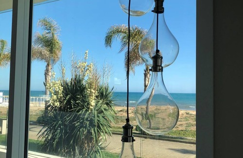 Sicily South Coast House | Beachside Luxury Apartment Playa Grande