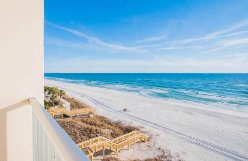 Fort Bay Hotel | Beachside Resort Panama City Beach