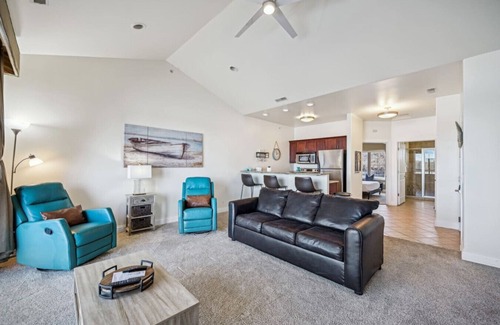 Lake Delton Condo | Beachview Twin #1 at Delton Grand (428)