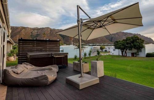Fleur Park Apartment | Beachwood Cottage