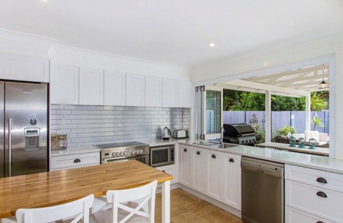 Pearl Beach House | Beachworth by HolidayCo.