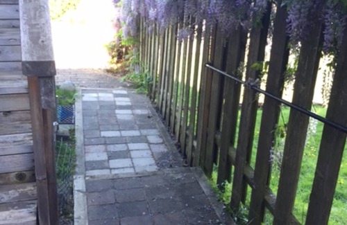 North Beacon Hill Apartment | Beacon Hill Retreat, Seattle, near Light Rail