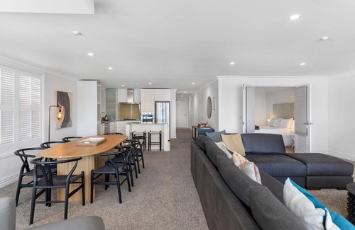 Queenstown Apartment | Beacon Lakeside Luxury 908 - 3 Bedroom