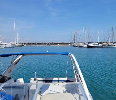 Poblats Maritims Boat Rental | Beamar 2